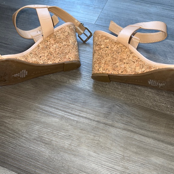 Express wedges - Picture 2 of 2